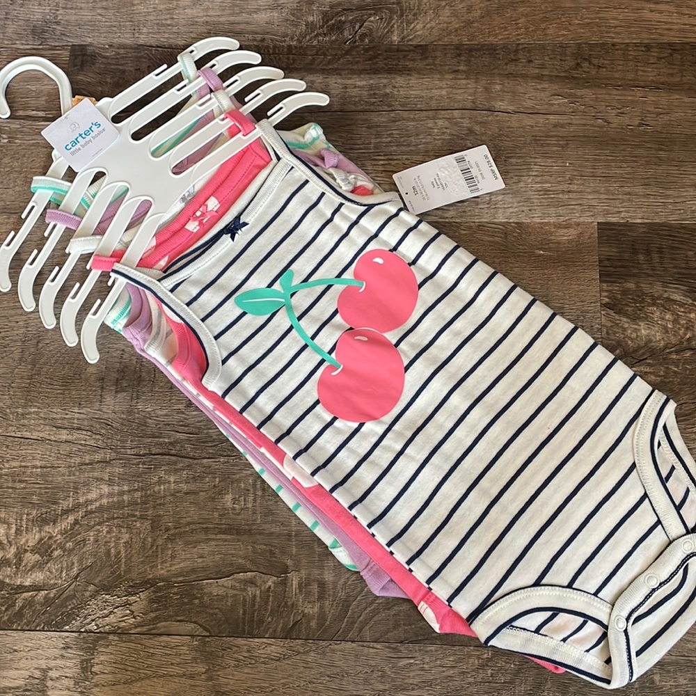 Carters 12 mo 5 pack onesies